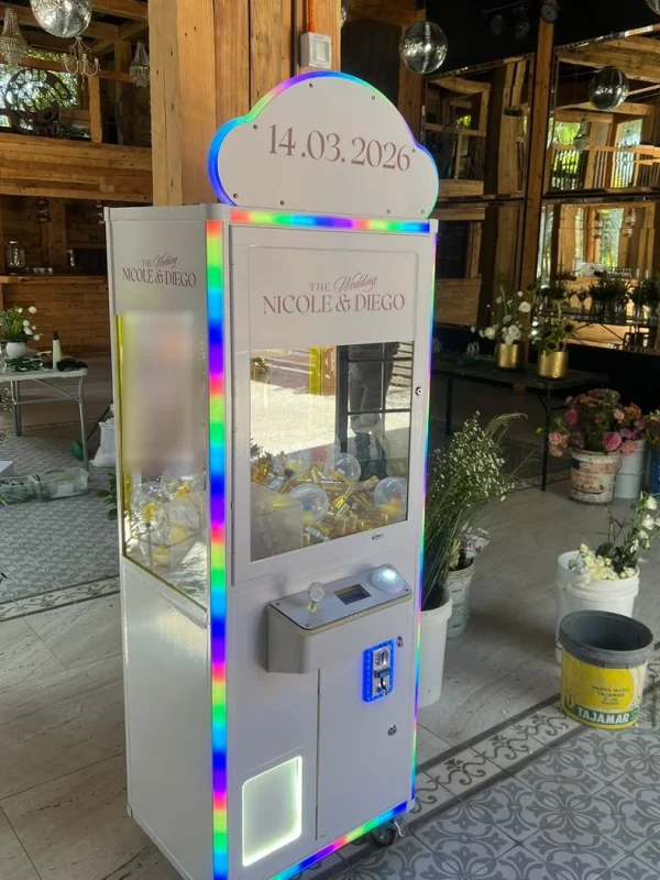 Máquina personalizada para un matrimonio, con los nombres y la fecha
